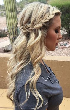 Looking for boho ,effortless and casual hairstyle from prom hairstyle to wedding hairstyle, these half up half down braid hairstyles are perfect for... Wedding Hair Down, Bridal Hair, Wedding Hairstyles Half Up Half Down, Wedding Hairstyles For Long Hair, Wedding Hairstyles Bridesmaid, Waterfall Braid Hairstyle