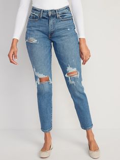 Online exclusive! The straight dope on our curvy O. G.  Straight Jeans? Think “mom jeans”—1” smaller at the waist, 2 1/2" roomier at the hip & 1" wider at the thigh—with a bit more room for your curves⌛ Contoured, no-gap, high-rise waistb Outfits, Ripped Jeans, Jeans, Denim Outfits, Womens Ripped Jeans, Leggings Are Not Pants, High Waisted Jeans Outfit, Pants For Women, Mom Jeans