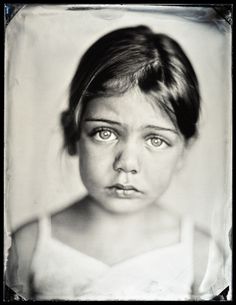 Photographer Takes Arresting Tintype Portraits of Random Visitors Behance, Vintage Photos, Studio Portraits