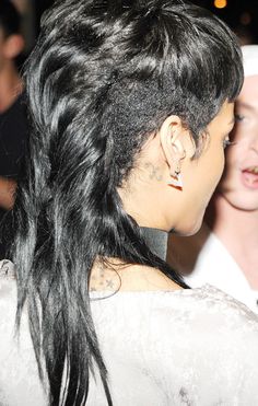 mullet Rihanna Mohawk Hairstyles, Hair Dos, Cortes De Cabello Corto, Capelli, Peinados, Natural Hair Styles, Shaved Hair