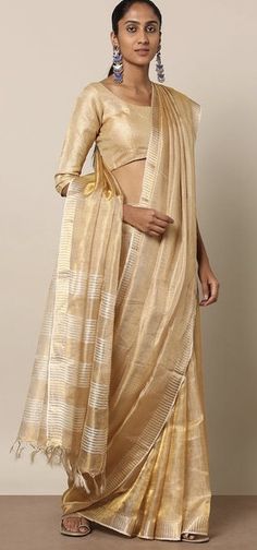 Saree Blouse Designs, Saree Blouse, Sari Blouse, Indo Western Saree, Indian Sarees, Modern Saree, Saree Designs, Saree Dress