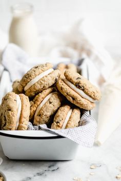 Soft and Chewy Oatmeal Whoopie Pies with Cream Cheese Frosting #recipe #dessert #whoopie Recipes, Cannoli, Biscuits, Yum, Bakery, Yummy