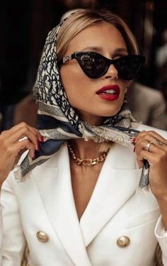 Chic Outfits, Chic Style, Chic, Parisian Chic Style, Old Money Style, Elegant Woman, Elegant Outfit, Fashion Outfits