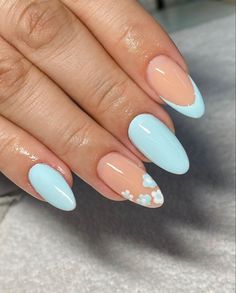 spring vibes with this baby blue flower design