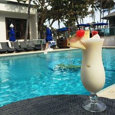 Poolside cocktails at Jupiter Beach Resort