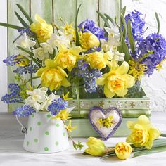 Floral, Bouquets, Flowers, Floral Arrangements, Decoupage, Floral Design, Vase, Greeting Card, Flowers Bouquet