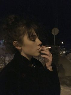Redhead Girl, Couple Style, Girl Smoking