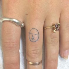 Hand Tattoos, Piercing, Finger Tattoos, Inner Finger Tattoo, Piercing Tattoo, Finger Tats, Get A Tattoo, Dainty Tattoos, Cool Sleeve Tattoos