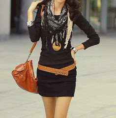Black dress, big scarf Belted Dress, Cute Outfits, Moda Casual