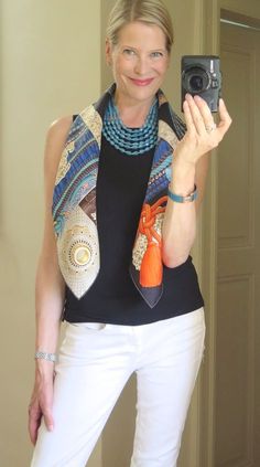 A blog about how to wear, tie or knot Hermes carres and square silk scarves, and how to accessorize a capsule, business and travel wardrobe.