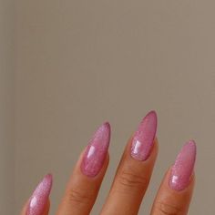 #art #design #fashion #diamond #style #beauty #blogger #blog #stylish #fashionable #outfit #girl #nail #glitter #pink #pinky Design, Pink Sparkle Nails, Sparkle Nails, Pink Glitter Nails, Coffin Shape Nails, Cat Eye Nails