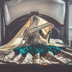 cool Must have wedding photos for your Indian wedding - Shaadi Bazaar Indian Weddings, Brides, Indian Wedding, Indian Bride, Pakistani Wedding, Indian Wedding Photography, Reception Lehenga