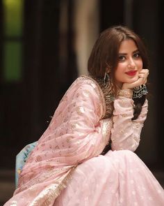 Queen, Stylish Girl Images, Stylish Girl Pic, Beautiful Pakistani Dresses