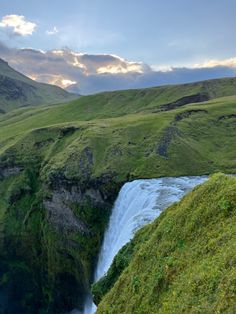 Iceland, The Great Outdoors, Outdoor, Places To Visit, Places To Travel, Places To Go, Mountains, Beautiful Places