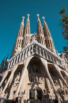 La Sagrada Familia, designed by Antoni Gaudí, has been under construction for over a century, with an estimated completion date of 2026, and serves as the resting place of the architect himself, while also receiving designation as a Unesco World Heritage Site in 1984. 🌟🏰 Antoni Gaudi, Architecture, Unesco World Heritage Site, La Sagrada Familia, Europe, Sagrada Familia, Gaudi