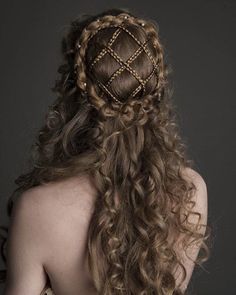 Gaya Rambut, Medieval Hairstyles, Haar, Hair Reference, Hairdo, Peinados, Cool Hairstyles, Cute Hairstyles, Renaissance Hairstyles