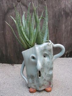 duh - make small clay faces of the heads n stuff I like for small plants inside ot make planters with the name of the herb Clay, Deco