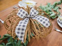 Celebrate the fall season with one of our fun-to-craft projects you'll want to display year after year. Diy Crafts, Workshop, Halloween, Autumn Crafts, Crafts, Fall Crafts, Easy Fall Crafts, Diy Farmhouse Decor, Diy Fall