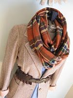 This is a easy tutorial to show how to make infinity scarves. If you have access to a sewing machine and fabric, you're looking at easy gifts for almost any girl friend. Sewing, Sewing Clothes, How To Make Scarf, Scarf Tutorial, Plaid Scarf