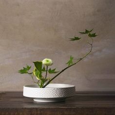 Handmade Ikebana Vase in Hammered Pattern White and Black | Etsy Pottery, Ceramics, Ceramic Vase, Handmade Ceramics, Vintage Ceramic, Vase Set, Clay Teapots