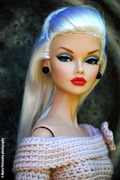Poppy Shop Around | Fashion Teen 16" | The Doll Whisperer: Integrity Toys Im A Barbie Girl, Barbie Quotes, None, Poppy Parker Dolls, Barbie Friends, Motivational