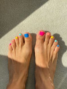 Pedicures, Rainbow Toe Nails, Cute Gel Nails, Multicolored Nails