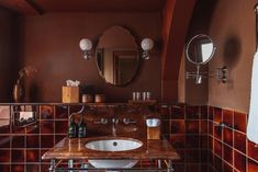 De Durgerdam hotel takes over 17th-century sailor's inn on a dyke Bathroom, Soho House, Interieur, Lounge Areas, Modern Luxury, Hotel Interior