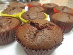Cikolatali-Kakaolu-Uzumlu-Muffin Youtube, Food