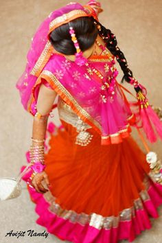 Indian wedding photography. Bridal photoshoot ideas. Candid photography. Pink and orange lehenga and dupatta. Bridal hairstyle. Flower inspired maang tikka. Suits, Indian Dresses, Indian Bridal Makeup, Indian Bridal Hairstyles, Lehenga Choli