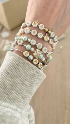Taylor Swift bracelets, Taylor Swift bracelet ideas Beaded Jewellery, Ideas
