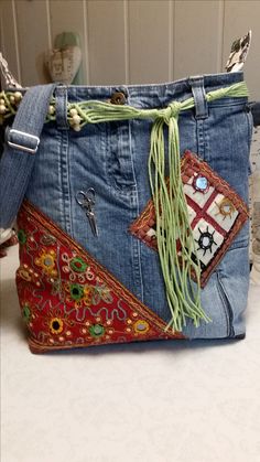 Jeans, Jeans Bag, Denim Bag, Jean Purses, Denim Diy, Denim Bag Patterns, Denim Handbags, Upcycled Denim Diy