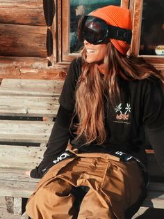 Selfie, Winter Photography, Snowboarding Pictures, Winter Aesthetic, Snowboarding Outfit, Snow Fashion, Snowboarding Style, Fotografie
