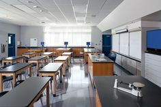 Middle School Science, Middle School, Middle School Science Lab, Classroom Setting