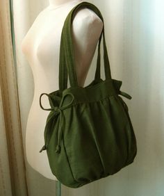 Olive Green Hemp/Cotton Bag - Sided Bows Forest Green Bag, Unique Hand Bags, I Love Green, Cute Everyday Bags, Green Tote Bags, Canvas Bag Pattern Free, Fabric Bag Patterns, Zippered Tote Bag, Cute Green Tops