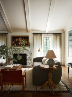 SUBURBAN RAMBLER REDO — ANNE McDONALD DESIGN Interiors, Layout, Modern Ranch, Modern Living Room, Transitional Living Rooms