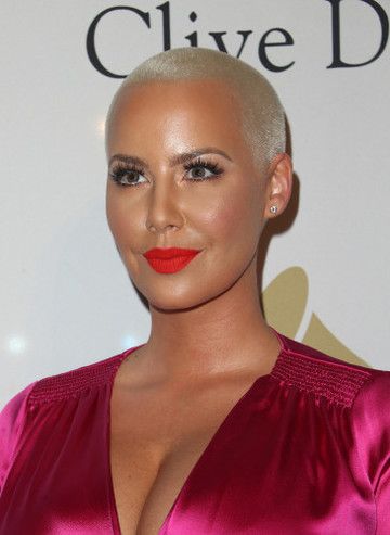 New Hair, Amber Rose, Amber Rose Style, Famous Women, Beauty Standards, Shave Her Head, Extreme Hair, Bald Head Women, Beauty Industry
