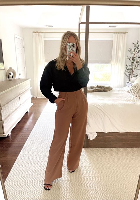 Wardrobes, Outfits, Interview Outfits, Tan Work Pants Outfit, Wide Leg Pants Outfit Fall, Tan Pants Outfit Work, Wide Leg Pants Outfit Work, Fall Outfits For Work, Work Pants Outfit