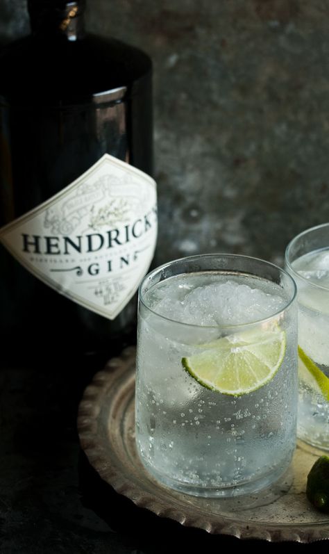 Alcohol, Gin, Alcoholic Drinks, Best Gin And Tonic, Best Gin, Gin Tonic Recipe, Gin Drinks, Gin Fizz, Cocktail Drinks