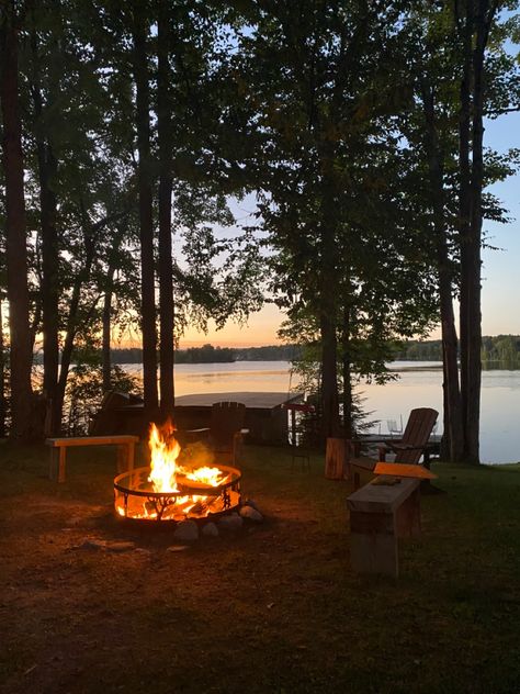 Camping, Outdoor, Hotels, Cabin Aesthetic, Lake House, Cabin Trip, Maple Hill, Outdoorsy, Campfire