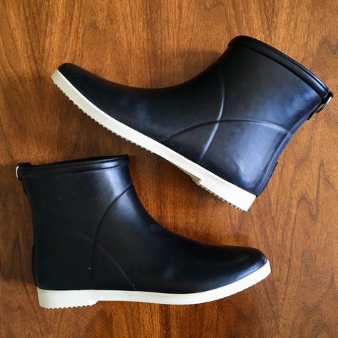 Ethically-Made Rain Boots: Everlane vs. Alice + Whittles - Welcome Objects #ethicalfashion #aliceandwhittles #sustainablestyle #widefeetshoereview #rainboot Boots, Winter Socks, Shoe Collection, Ethical Fashion, Ethical Fashion Brands, Chelsea Boots, Short Rain Boots, Ankle Boot, Boots Outfit