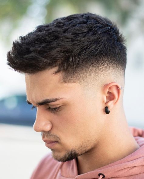 💈Simple, fresh & clean! Tag us in your pictures for a chance to get featured 🙌 Don't miss a post! Turn on post notifications! 👉 Follow… Undercut, Fitness, Emo Style, Clean Cut Haircut, Men Fade Haircut Short, Thin Hair Men, Hair Style Men, Short Haircuts For Men, Hair Style Boy