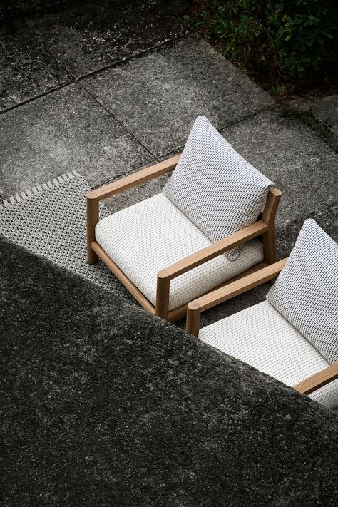 The B&B Italia Outdoor Collection 2022 Expands Two Existing Ranges Exterior, Home Décor, Luxury Outdoor Furniture, Contemporary Outdoor Chairs, Contemporary Outdoor Furniture, Modern Outdoor Chairs, Small Outdoor Chairs, Outdoor Sofa, Modern Outdoor Furniture