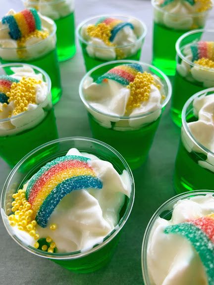 St Patrick's Day Jello Shots - My Mini Adventurer Triangle, Snacks, Alcohol, Parties, Desserts, Dessert, Jell O, Brunch, St Patricks Day Drinks
