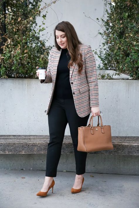 Styling a Brown Plaid Blazer - The Docket Outfits, Casual, Workwear, Brown Plaid Blazer Outfit, Brown Checked Blazer Outfit, Plaid Blazer Outfit, Plaid Blazer Outfit Women, Plaid Blazer, Checkered Blazer Outfit