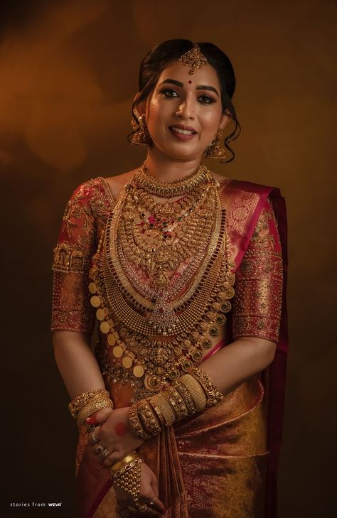 Uncovering the Hottest Indian Wedding Jewelry Trend Hindu Bride, Kerala Bride, Indian Bride, Kerala Hindu Bride, Hindu Wedding, Indian Bridal Outfits, Indian Brides Jewelry, Bridal Jewellery Inspiration, Indian Bridal Fashion