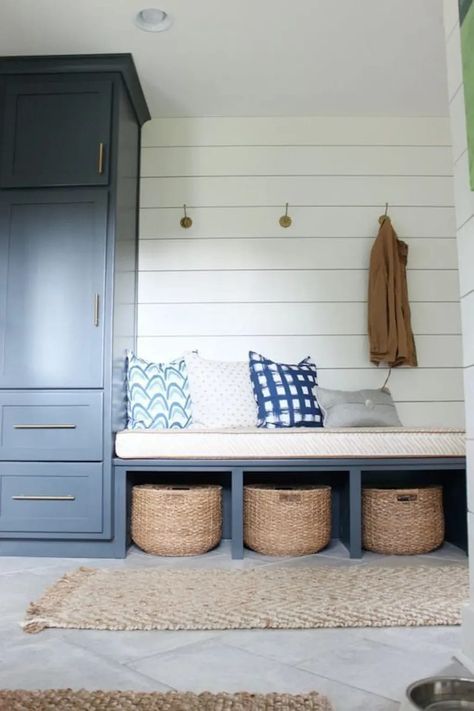 Looking for the best way to do a mudroom bench with shoe storage? Whether a built in bench, small shoe bench in your entryway, or a bench with shoe storage, we're sharing why you should AVOID drawers & baskets below your mudroom or entryway bench seat! 👉Click to see + get your FREE Room Design Guide! #mudroombenchideas #builtinmudroombench #builtinbenchseating #smallmudroomideas #shoebenchentryway #benchwithshoestoragel Laundry Room Ideas Small Space, Built In Storage, Small Laundry Room Organization, Laundry Room Storage Shelves, Small Laundry Rooms, Mudroom Design, Built In Bench, Mud Room Storage, Mudroom Bench