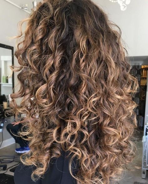 Long Curly Hair, Balayage, Dyed Curly Hair, Short Natural Curly Hair, Long Natural Curly Hair, Natural Curly Hair Cuts, Colored Curly Hair, Hair Color Balayage, Balayage Hair