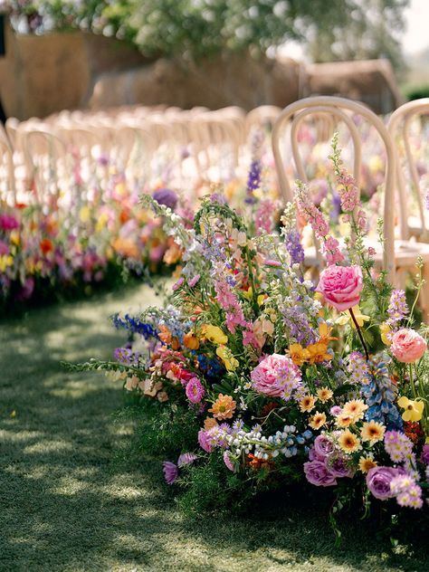 Wedding Ceremony Ideas, Boho, Wildflowers Wedding, Pastel Flowers, Wildflower Wedding, Bright Florals, Colorful Weddings, Colorful Bouquet, Floral Arch
