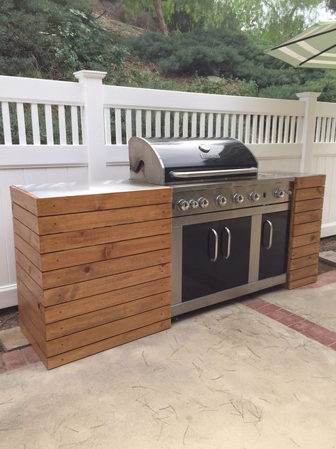 Grill Island, Diy Grill Station, Outdoor Grill Station, Outdoor Bbq Kitchen, Barbecue Design, Outdoor Barbeque, Outdoor Grill Island, Bbq Grill, Bbq Area