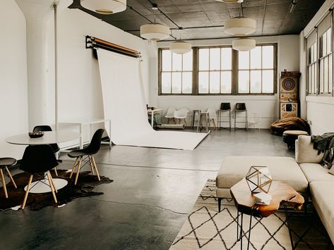 Studio, Garage Photography Studio, Rent Studio, Warehouse Office, Creative Studio Space, Photography Studio Spaces, Studio Space, Studio Office Space, Studio Layout